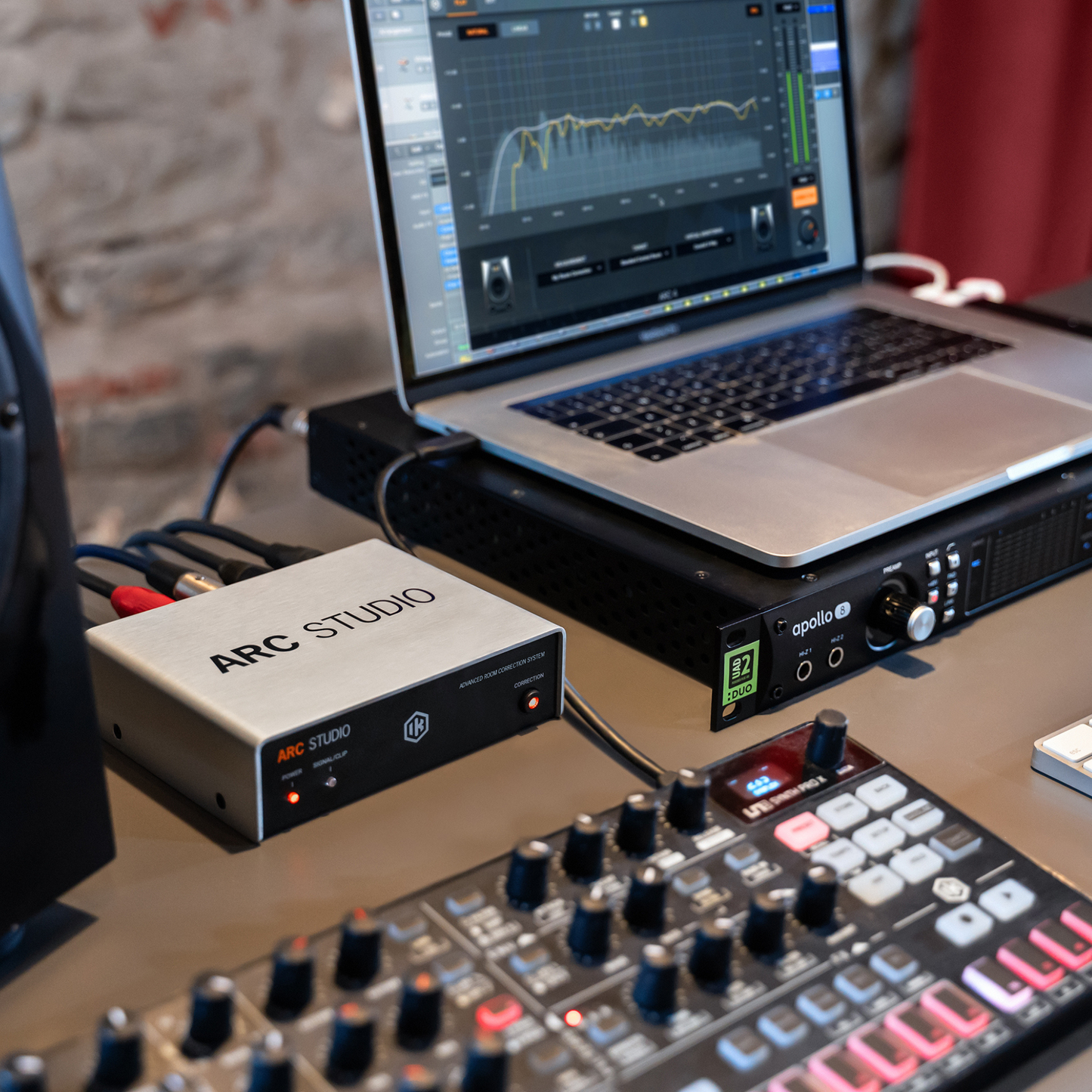 IK Multimedia ARC Studio